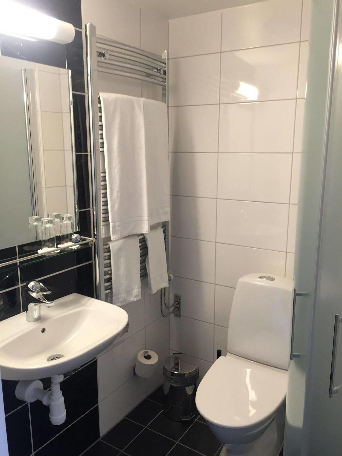 Hotell Hulingen Hultsfred Εξωτερικό φωτογραφία