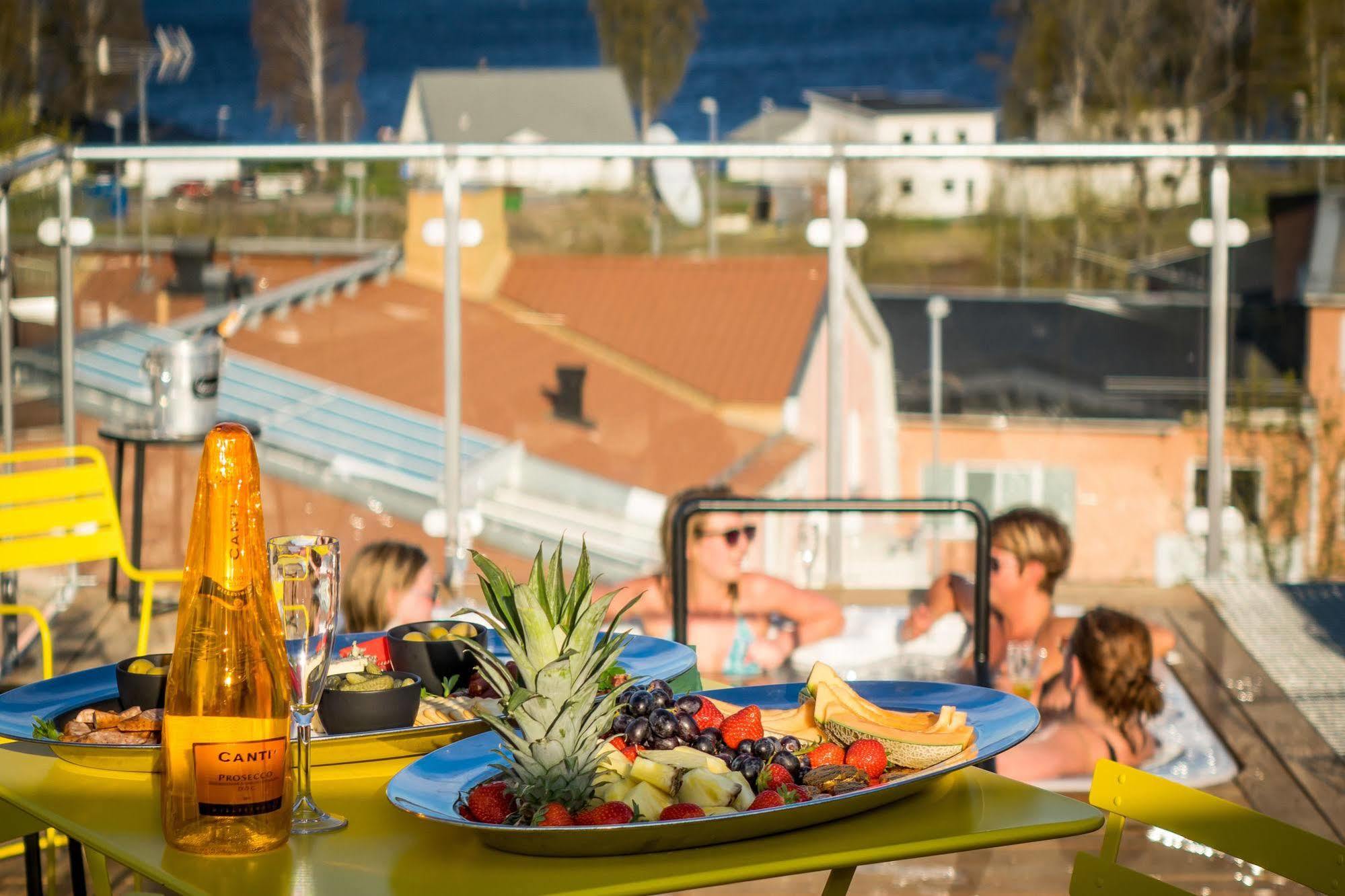 Hotell Hulingen Hultsfred Εξωτερικό φωτογραφία